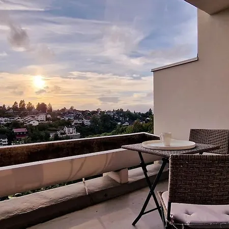 Free Parking - Cozy Flat 26 Minutes From S Lejlighed