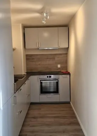 Free Parking - Cozy Flat 26 Minutes From S